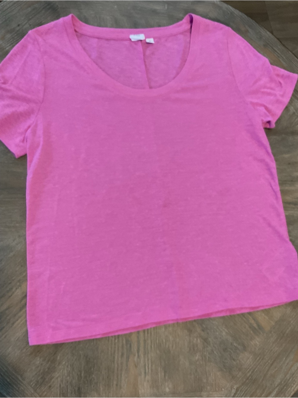 GAP Bright Pink Scoop Neck Short Sleeve Tee Size M
